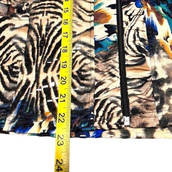 Tony Morgan Zip up Top - Picture 10 of 10